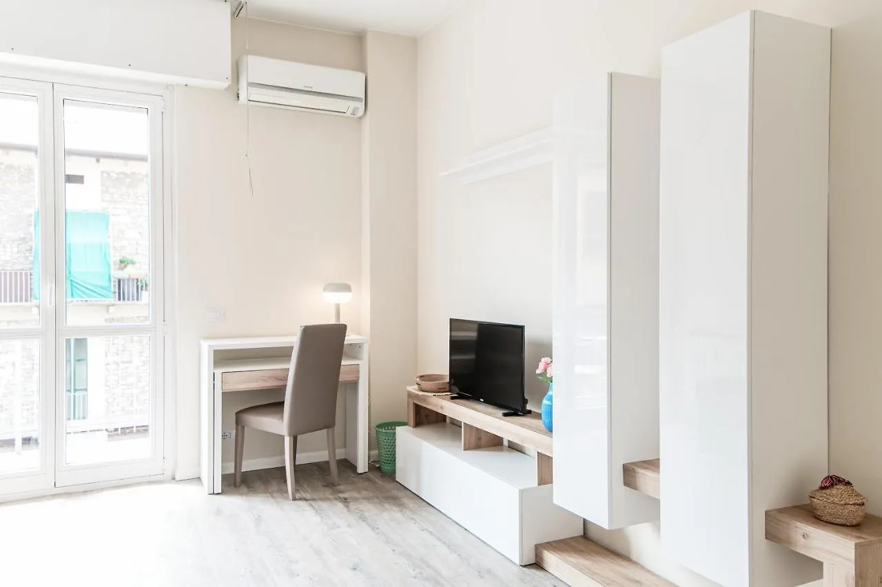 Lovely Suite With Private Parking In كومو إيطاليا